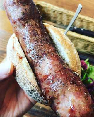 炭火焼ソーセージ酒場salumeria