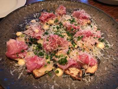 炭火焼ソーセージ酒場salumeria