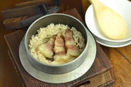 磯 ベーネ 法善寺店