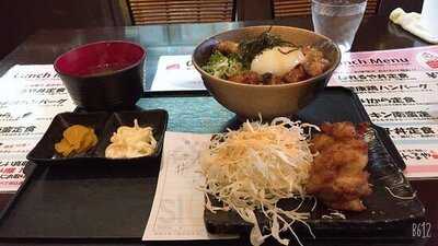 鶏とお酒の夢囲い はれるや