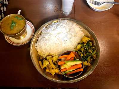 シダラタ 靭公園店