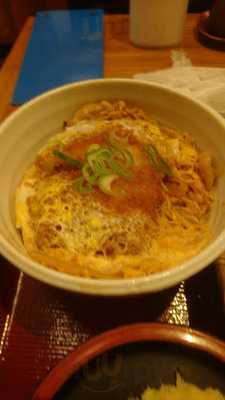 実演手打うどん杵屋