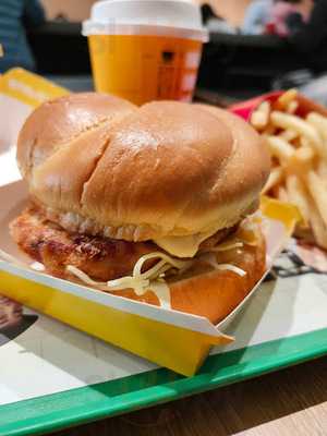 マクドナルド 靭公園前店