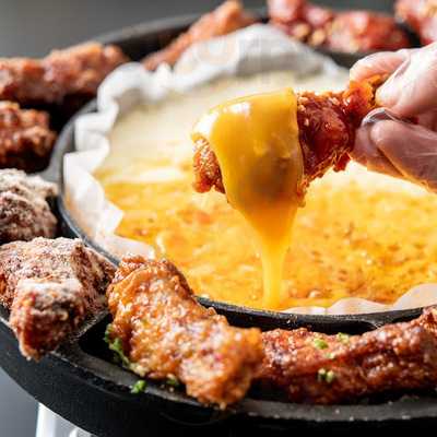 ダイナミックキッチン&バー 燦 心斎橋店