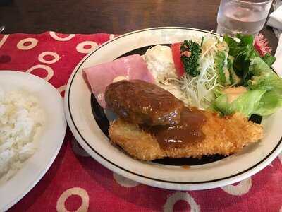 レストラン 辻川東店