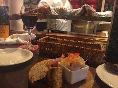 地中海料理とワイン Manzana