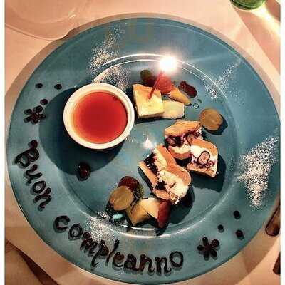 地中海料理とワイン Manzana