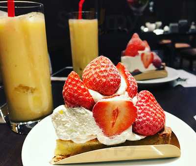 カフェ パスクッチ 京都三条店