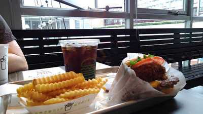 ダイナーイブ 梅田茶屋町