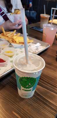 ダイナーイブ 梅田茶屋町