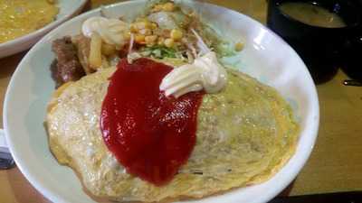 オムライス ひとみ