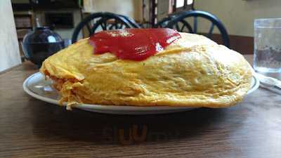 オムライス ひとみ