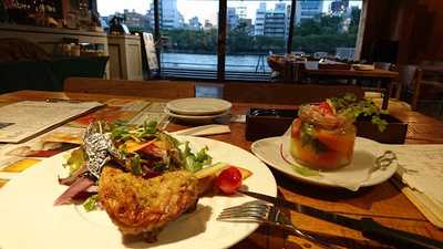Green Cafe川の駅 はちけんや店