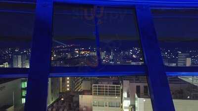 スカイレストラン＆ラウンジ空