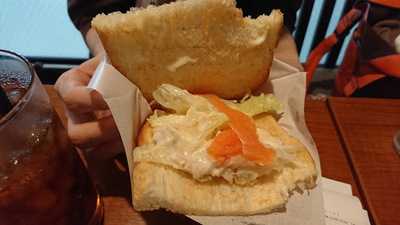 カフェ ベローチェ阿波座店