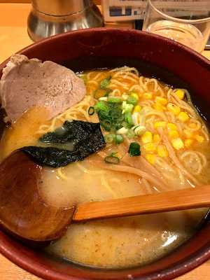 九州らーめん 亀王 上六店