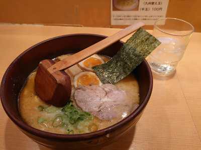 九州らーめん 亀王 上六店