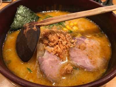 九州らーめん 亀王 上六店