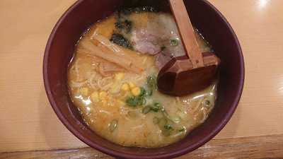 九州らーめん 亀王 上六店