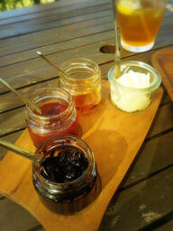 Applepie Cafe Gracee Gracy