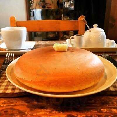 絵本カフェ Holo Holo