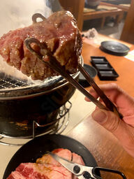 肉匠坂井 関マーゴ店