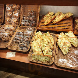 ベーカリーカフェ　クラムボン