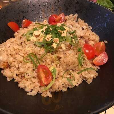 新大阪エビスカフェ＆バル