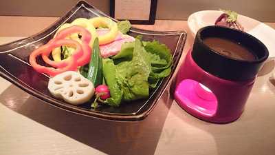 焼肉居酒屋 ニクバチ 梅田茶屋町店