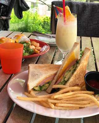 中之島ダイニング Red&blue