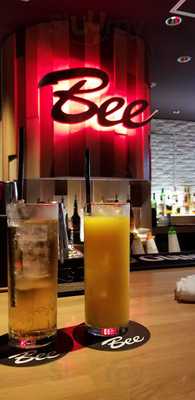 ダイニングダーツバーbee 梅田