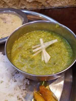 ジパングカリーカフェ 和風カレー ヒゲ ボウズ