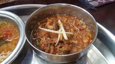 ジパングカリーカフェ 和風カレー ヒゲ ボウズ