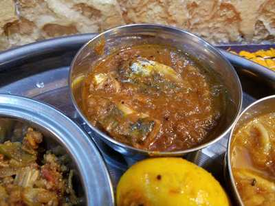 ジパングカリーカフェ 和風カレー ヒゲ ボウズ