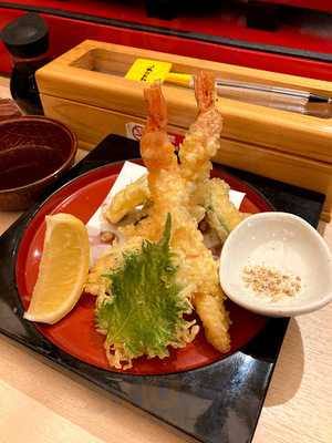 さかえすし 三ッ寺