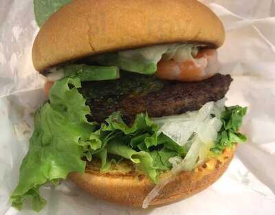 フレッシュネスバーガー心斎橋オーパ店