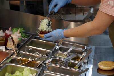 モスバーガー北心斎橋店