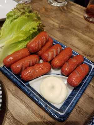 肉汁餃子と190円レモンサワー しんちゃん 谷四店