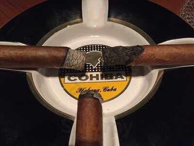 Cigar Bar Super Nova Kitashinchi シガーバー スーペルノーバ 北新地店