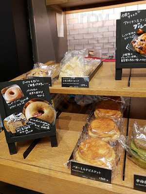 スターバックスコーヒー Lucua 1100 2階 グランマルシェ店