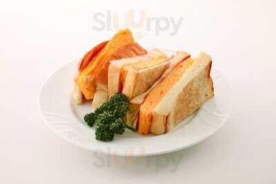 駅前パーラー Doton Plaza大阪