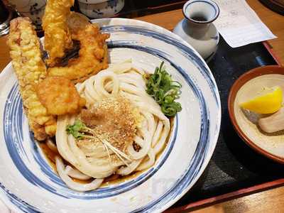 さぬき麺業　大阪・本町店