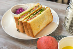 Natural‐cafe‐garden