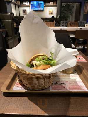 フレッシュネスバーガー&bar 横浜西口店