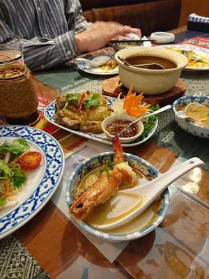 ジャスミンタイ イートアンドデリ大手町店