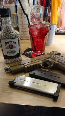 シューティングカフェ＆バー アキバベース