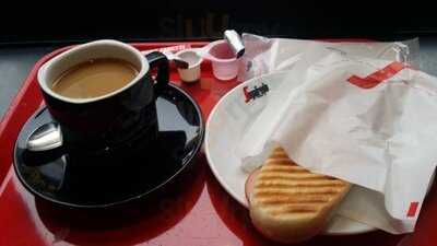 セガフレード ザネッティ 新宿南口店