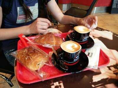 セガフレード ザネッティ 新宿南口店