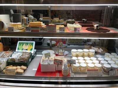 町村農場 丸の内 Machimura Farm