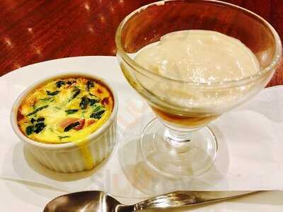 ロイヤルホスト神田神保町店